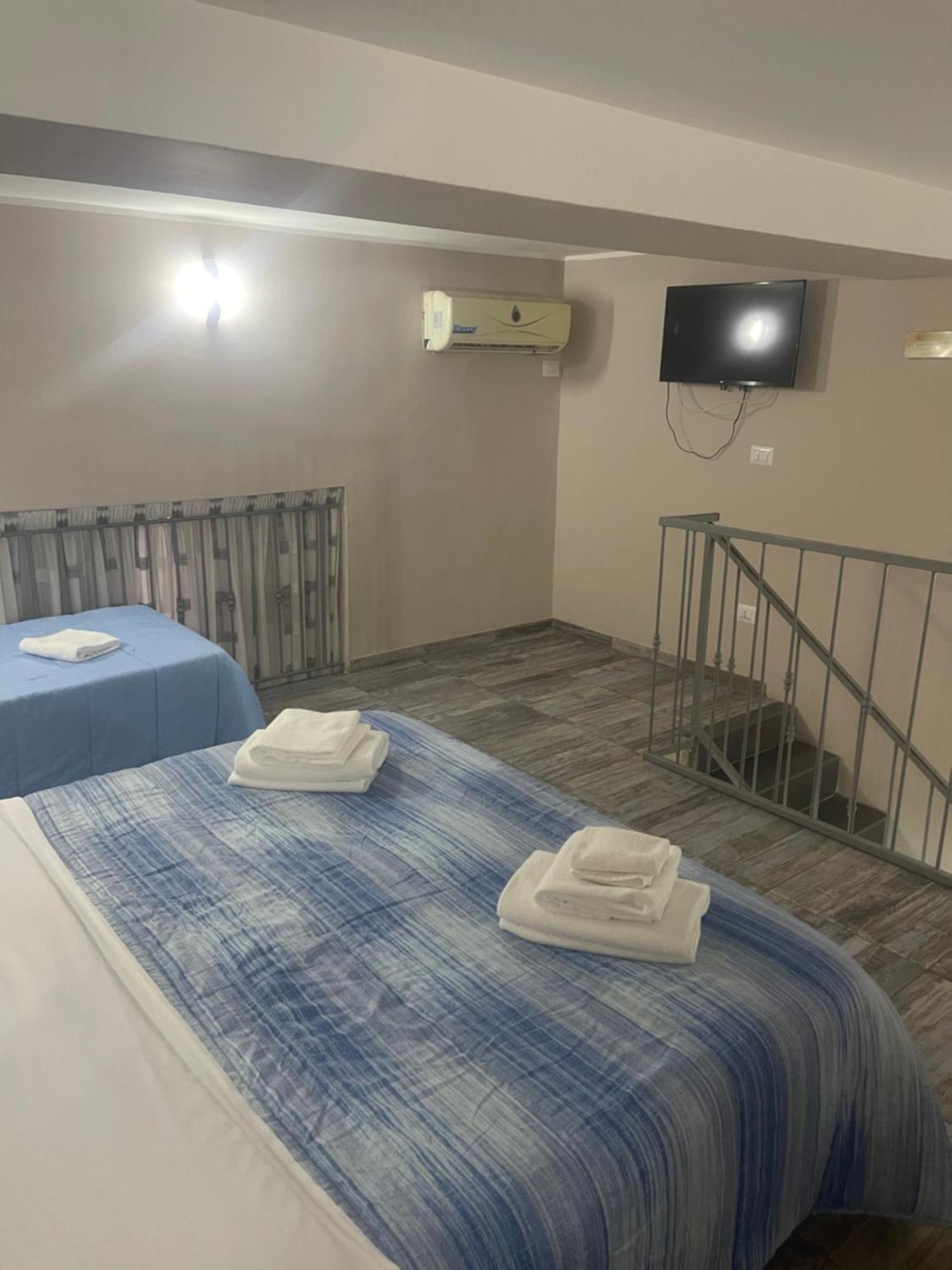 B&B Chez Moi 나폴리 외부 사진